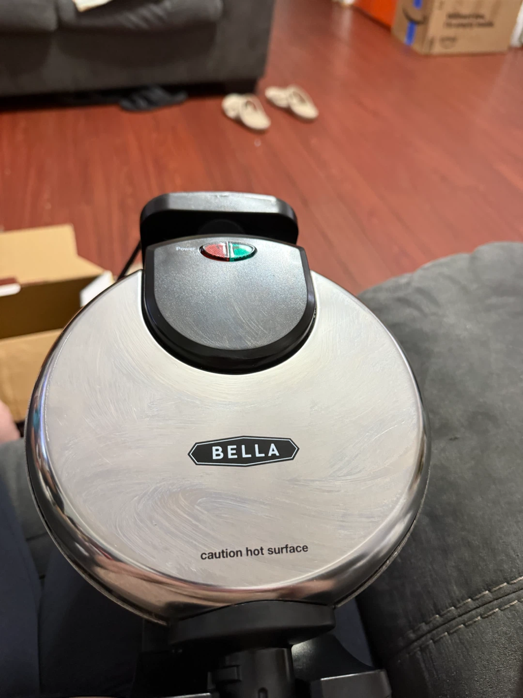 bella Classic Rotating Belgian Waffle Maker with Nonstick