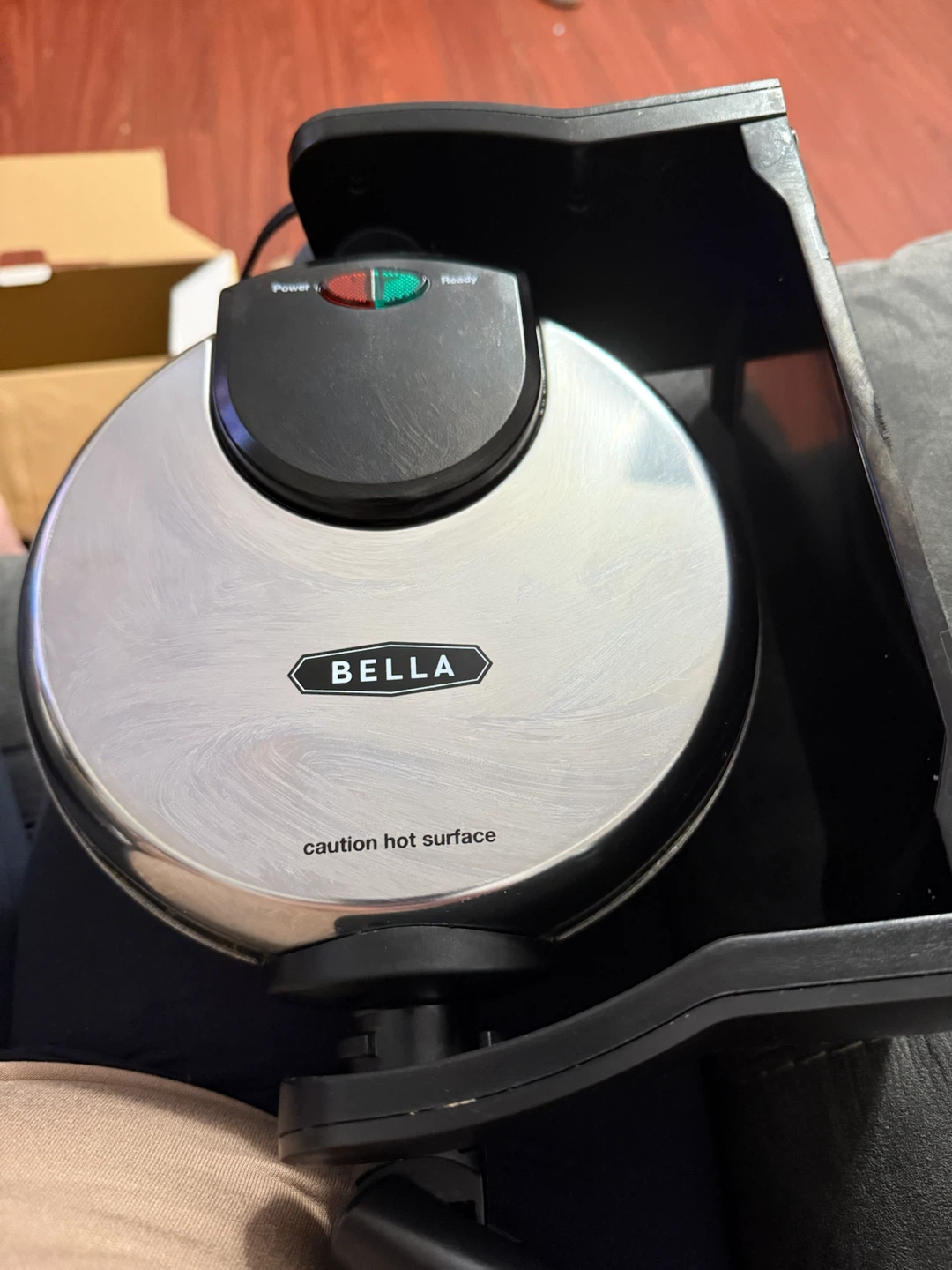 bella Classic Rotating Belgian Waffle Maker with Nonstick - photo 2