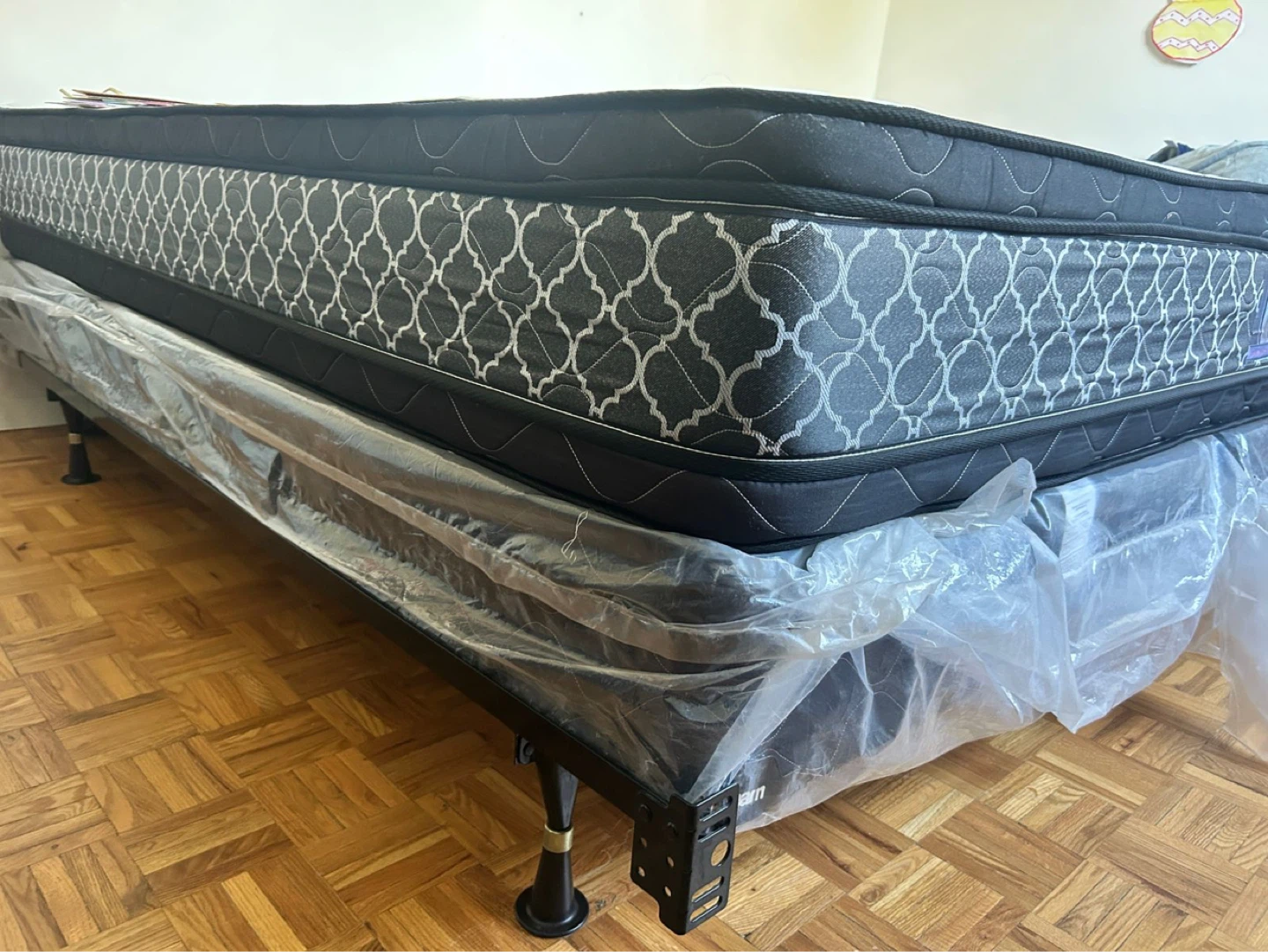 Queen Size Bamboo Charcoal Mattress with Box Spring - photo 2