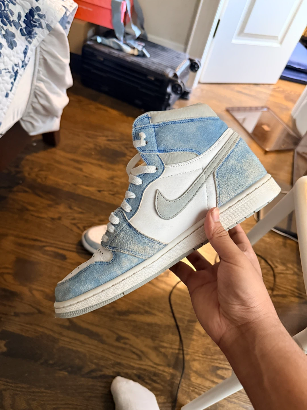 Air Jordan 1 High OG "Washed Denim" Sneakers - photo 3