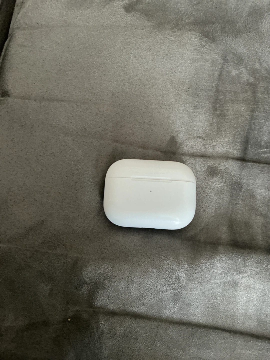 Apple AirPods Pro  2nd gen Charging Case