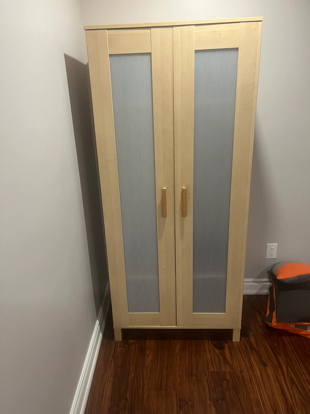 Light Wood Wardrobe with Frosted Doors