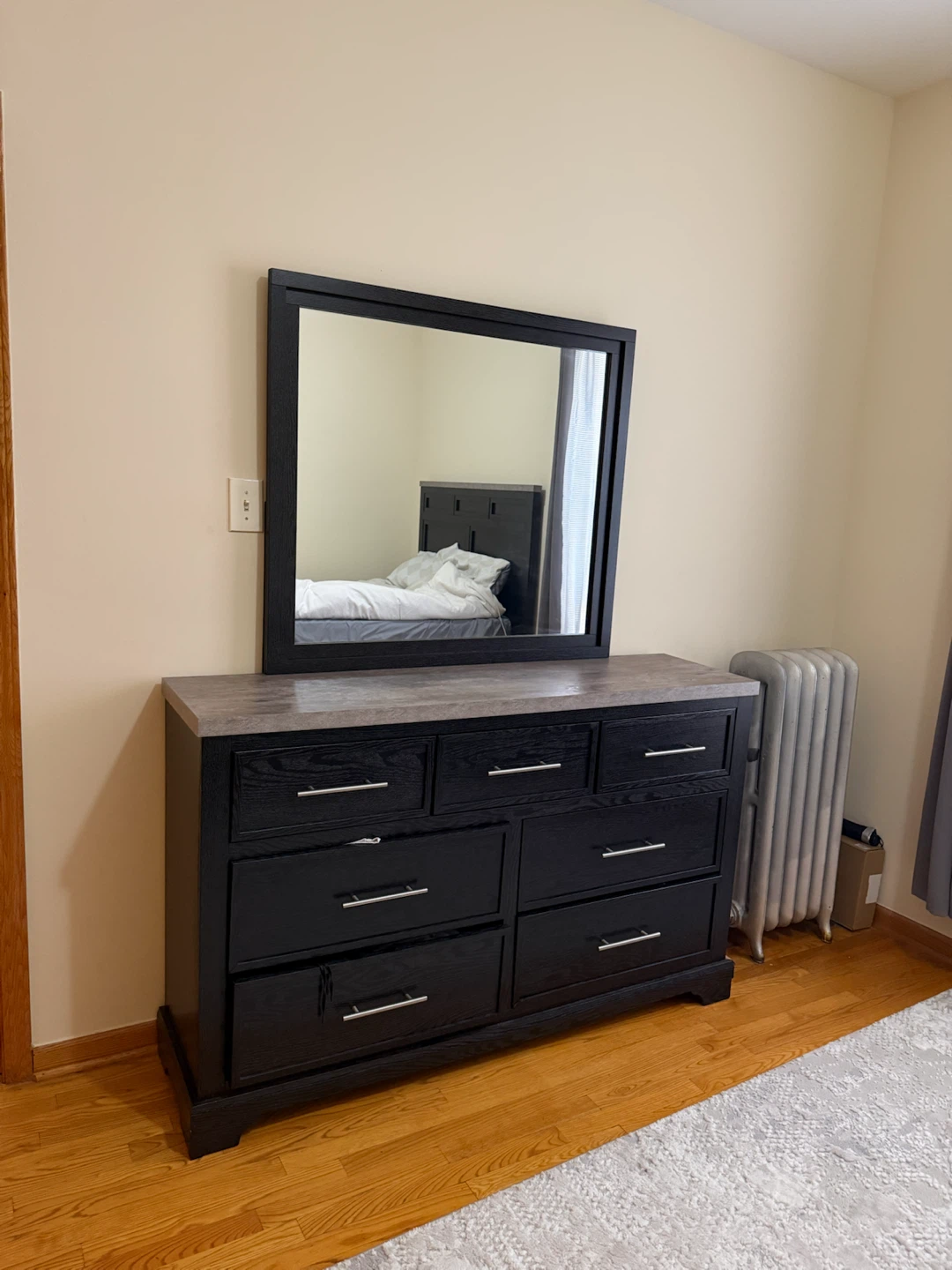 A bedroom set including mattress - photo 5