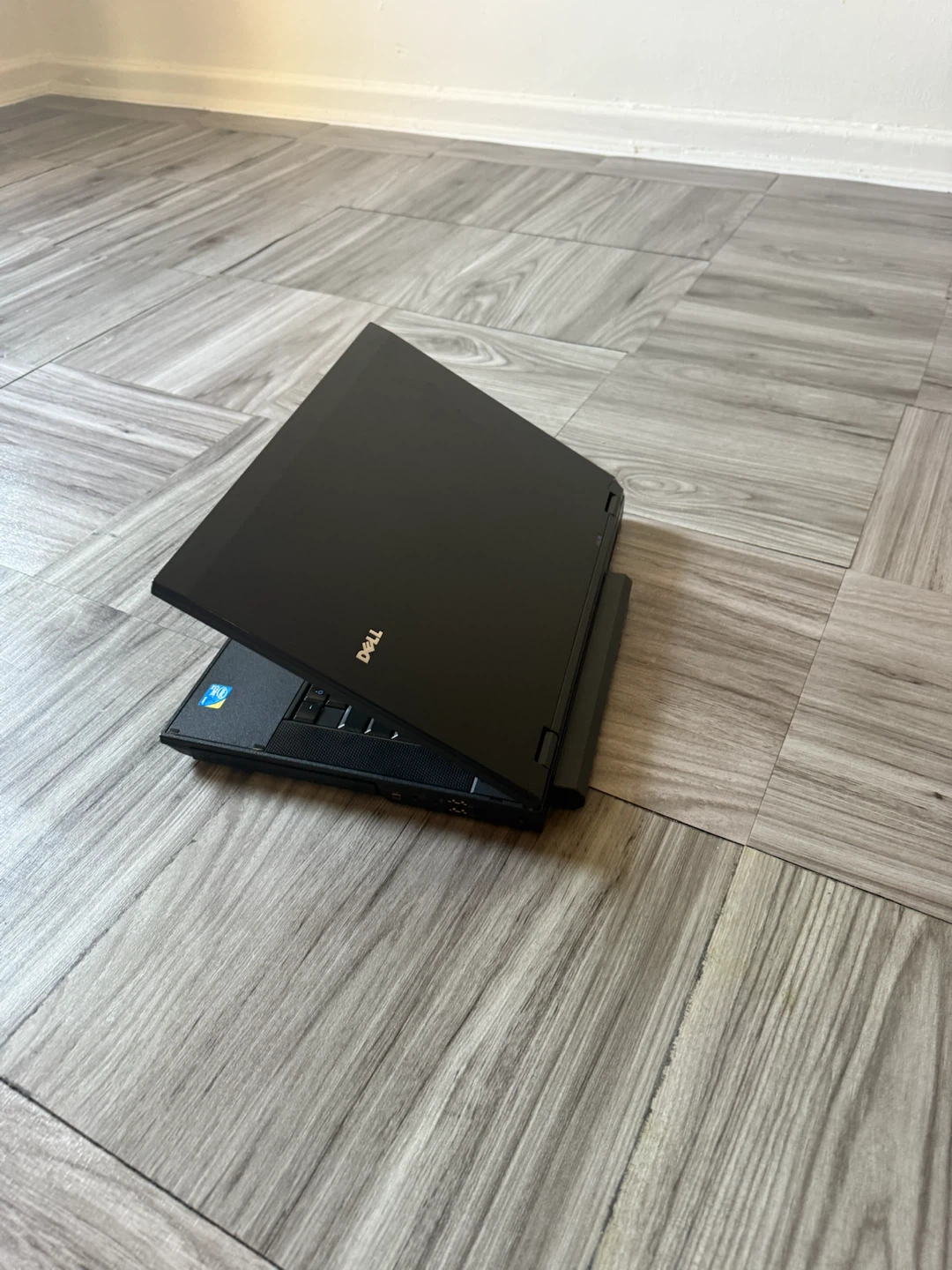 Dell Latitude E6430 Laptop - photo 2