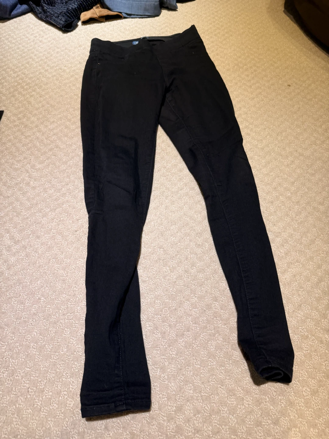Old Navy Rockstar Mid-Rise Black Jeggings