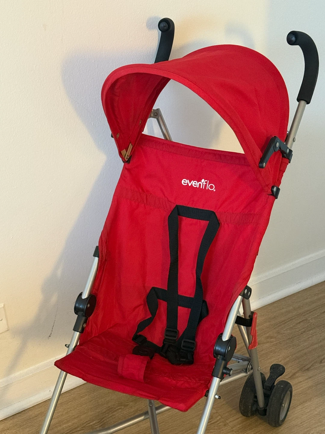 Evenflo Red Lightweight Stroller - photo 2
