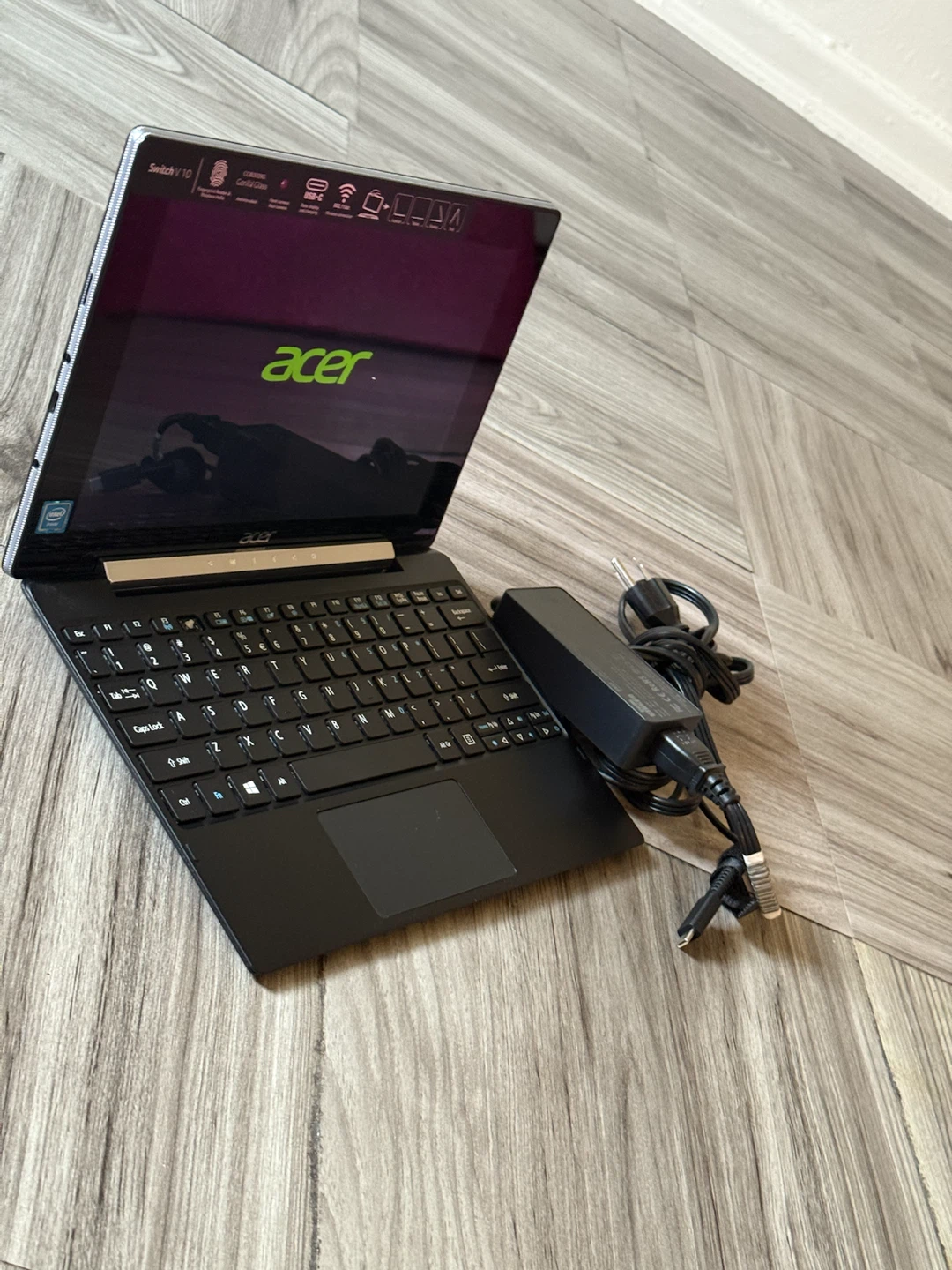 Acer Switch V 10 2-in-1 Laptop/Tablet - photo 3