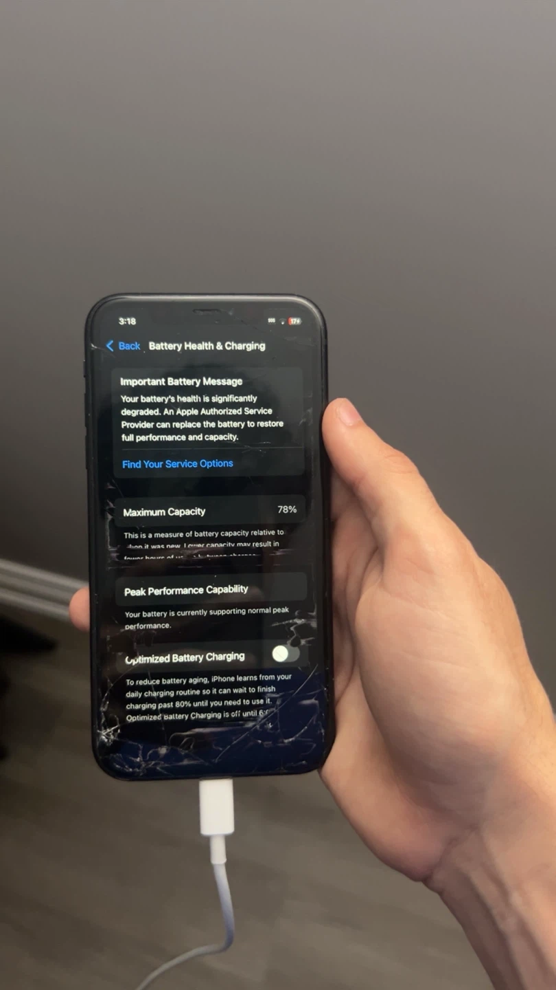 iPhone XR(Cracked Screen) - photo 3
