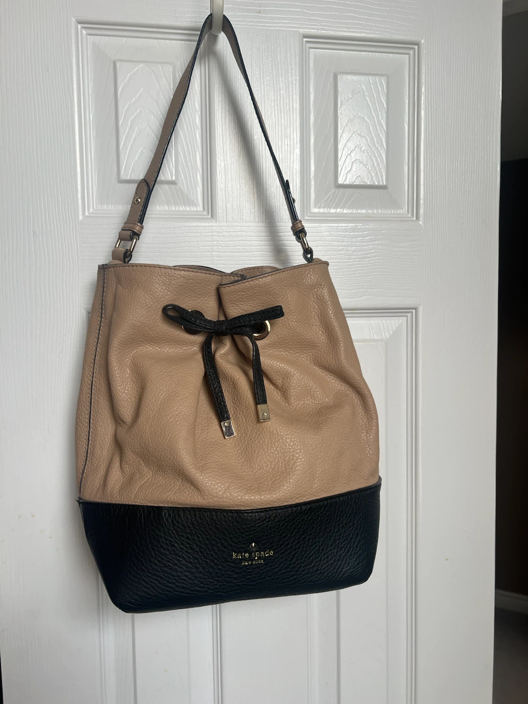 Kate Spade New York Bucket Bag