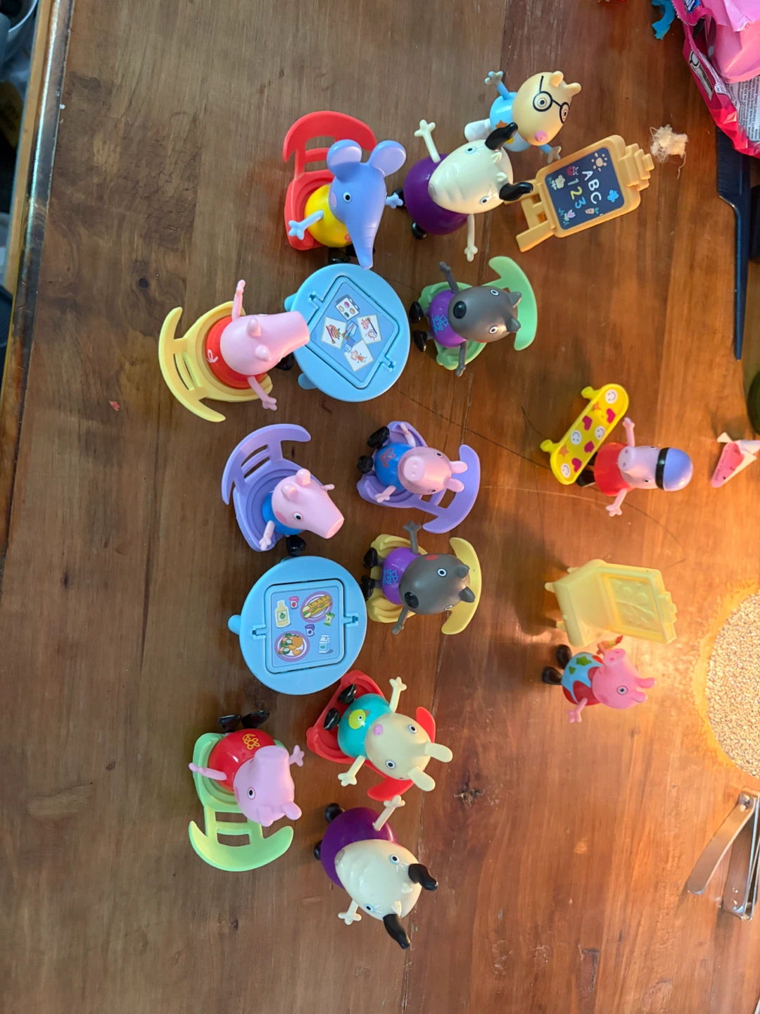 Peppa Pig Toy Figures and Accessories Set