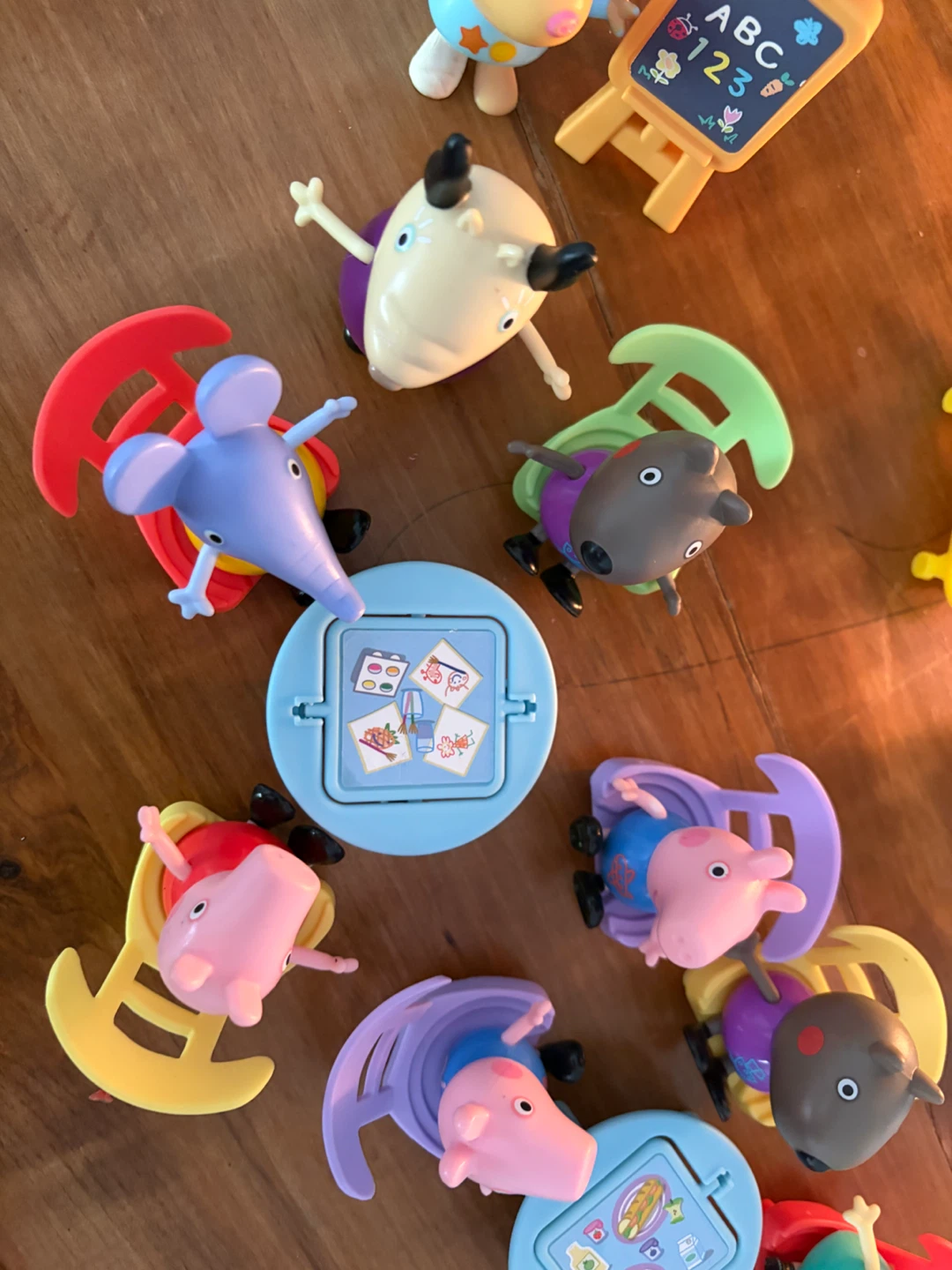 Peppa Pig Toy Figures and Accessories Set - photo 4