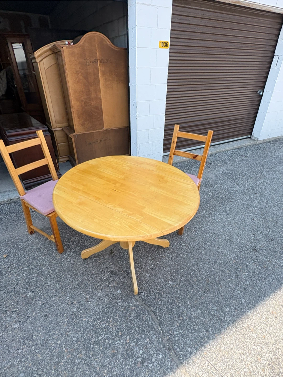 Free delivery used Drop-leaf Dining Table with 2 Chairs