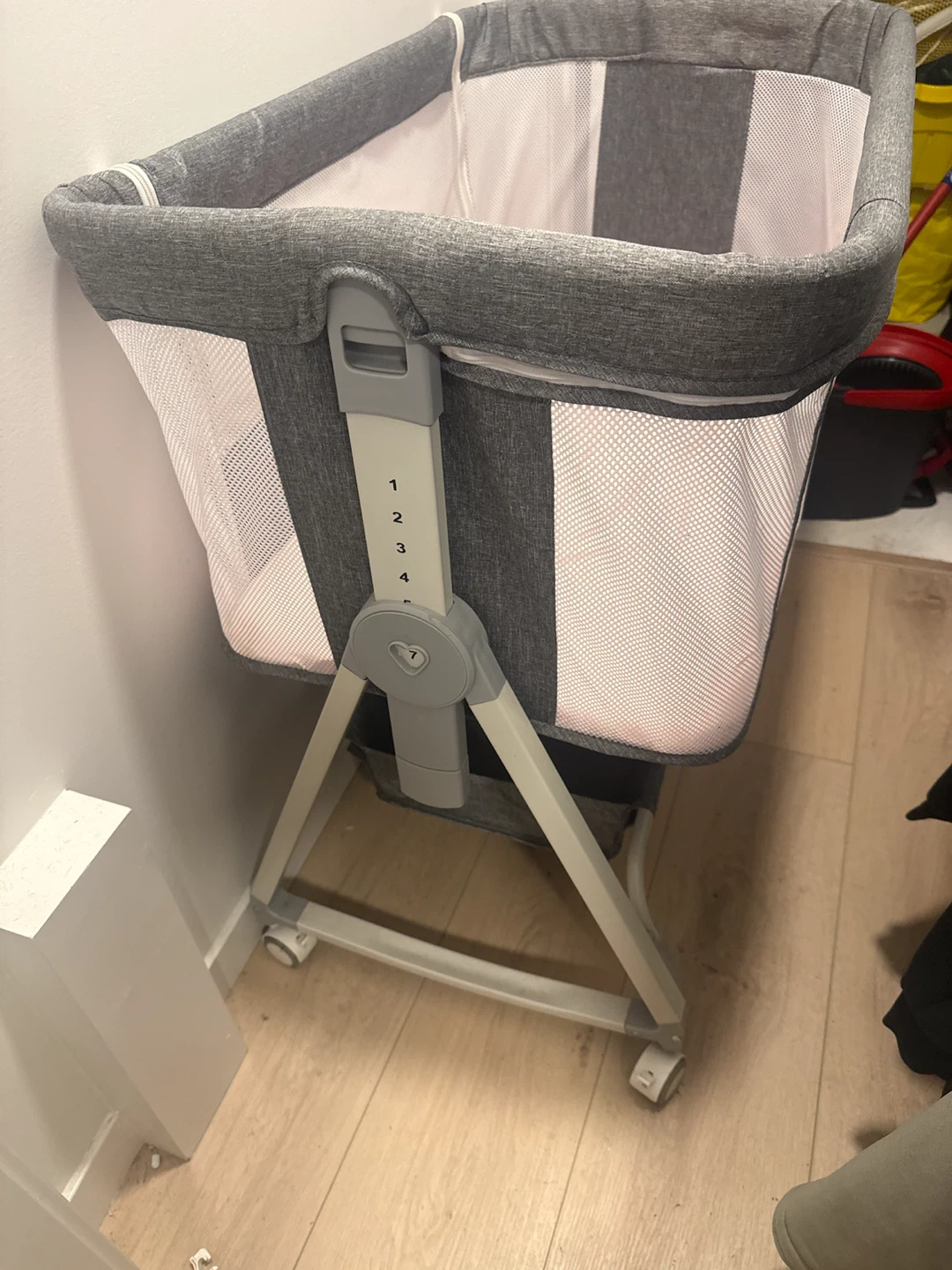 Grey Bedside Bassinet with Adjustable Height