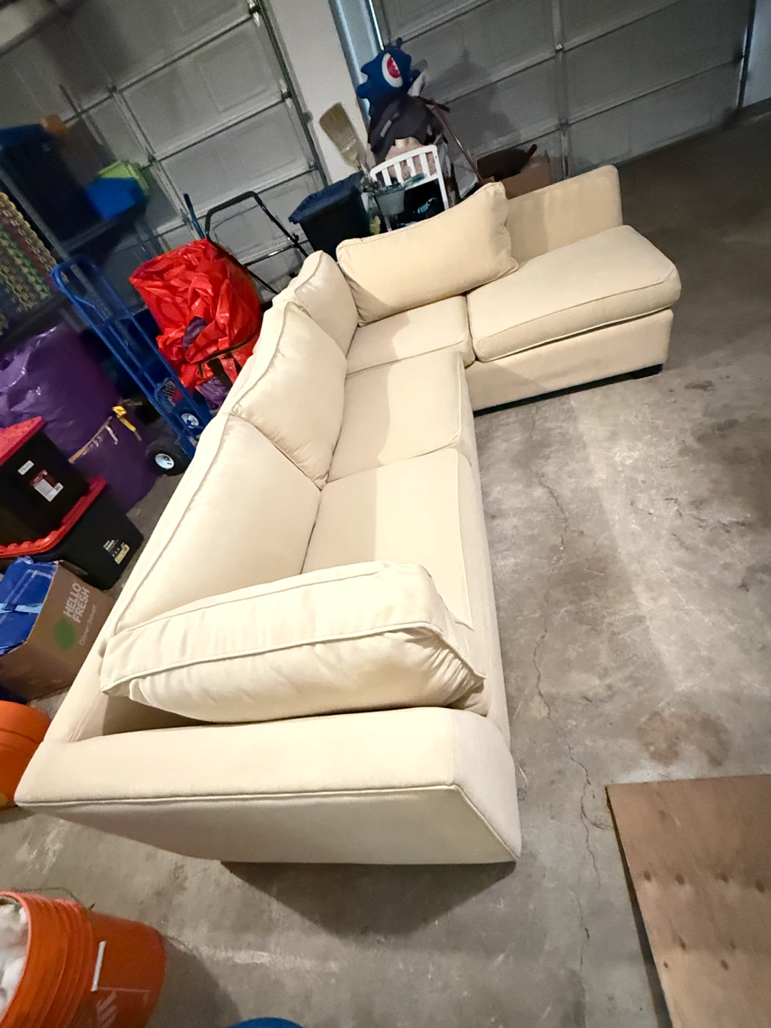 Cream Sectional Sofa - photo 4
