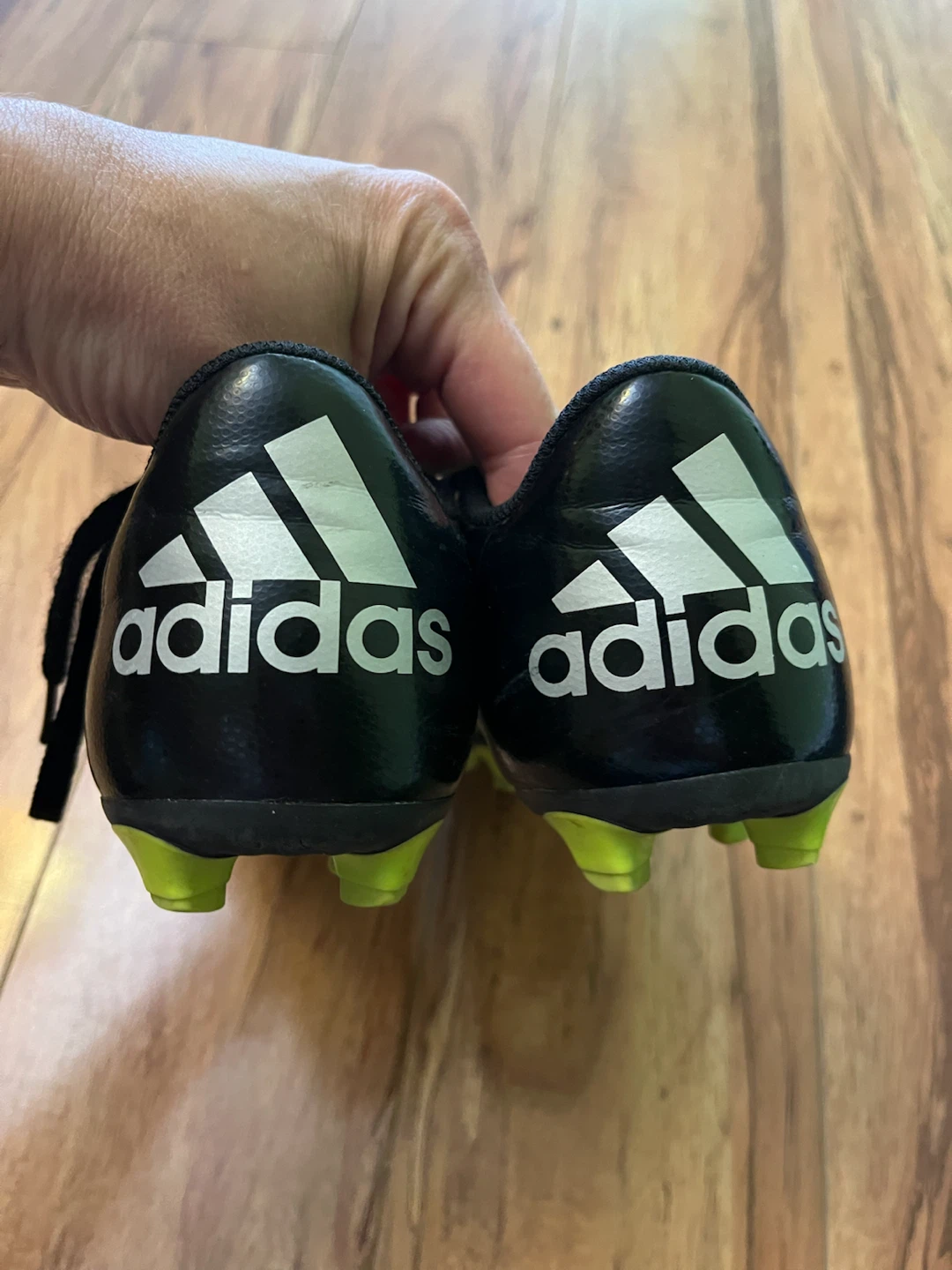 Adidas Soccer cleats kids - photo 3