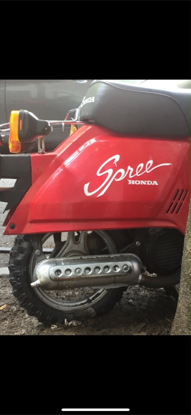 Collectible speed Honda red gas bike - photo 4