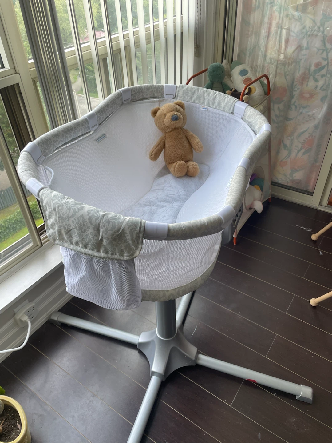 Halo Bassinet Swivel Sleeper - photo 2