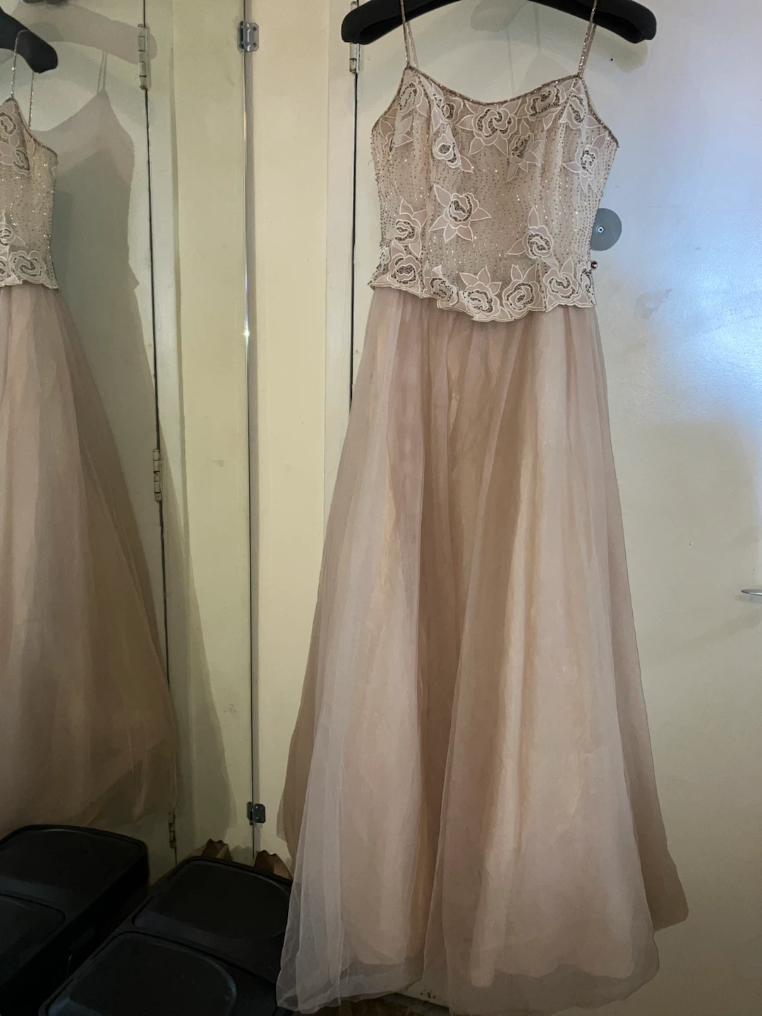 Moon Cheri Evenings Beaded Floral Gown Size 8