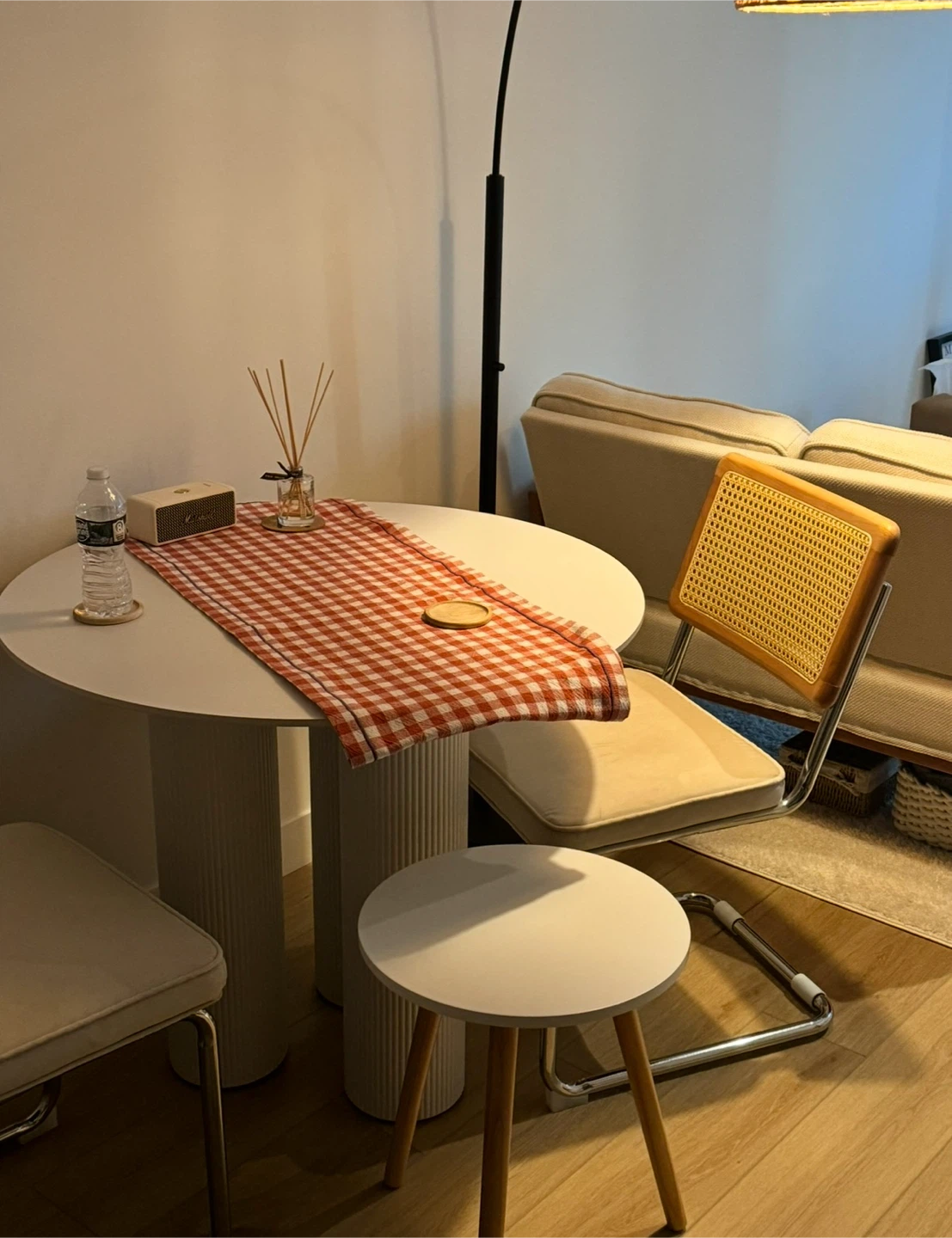 Contemporary Round Dining Table
