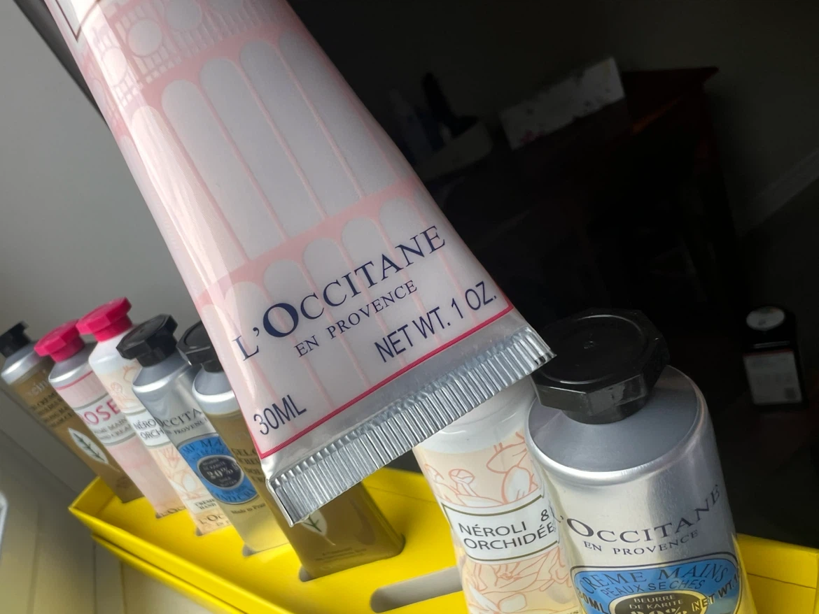 Brand New L'Occitane Hand Cream Gift Set (8 x 30ml) - photo 4