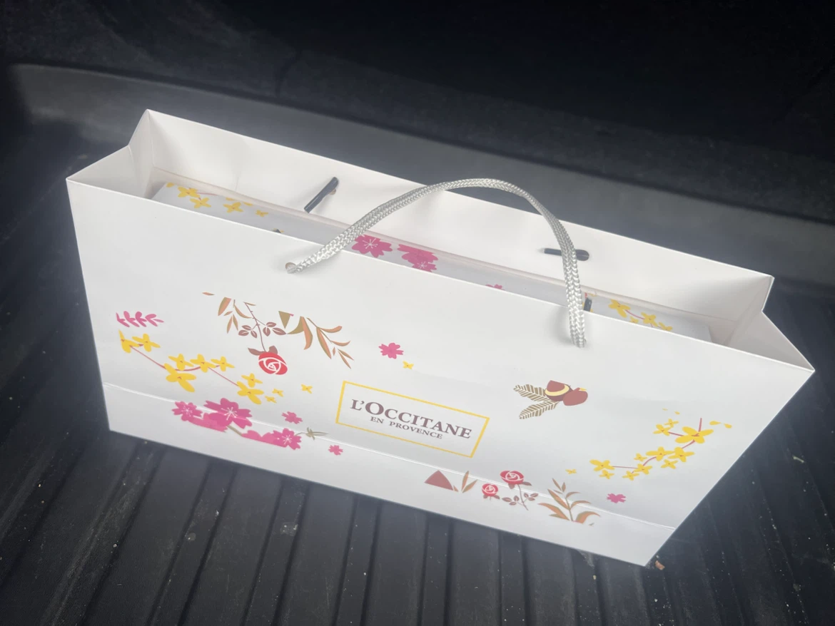 Brand New L'Occitane Hand Cream Gift Set (8 x 30ml) - photo 5