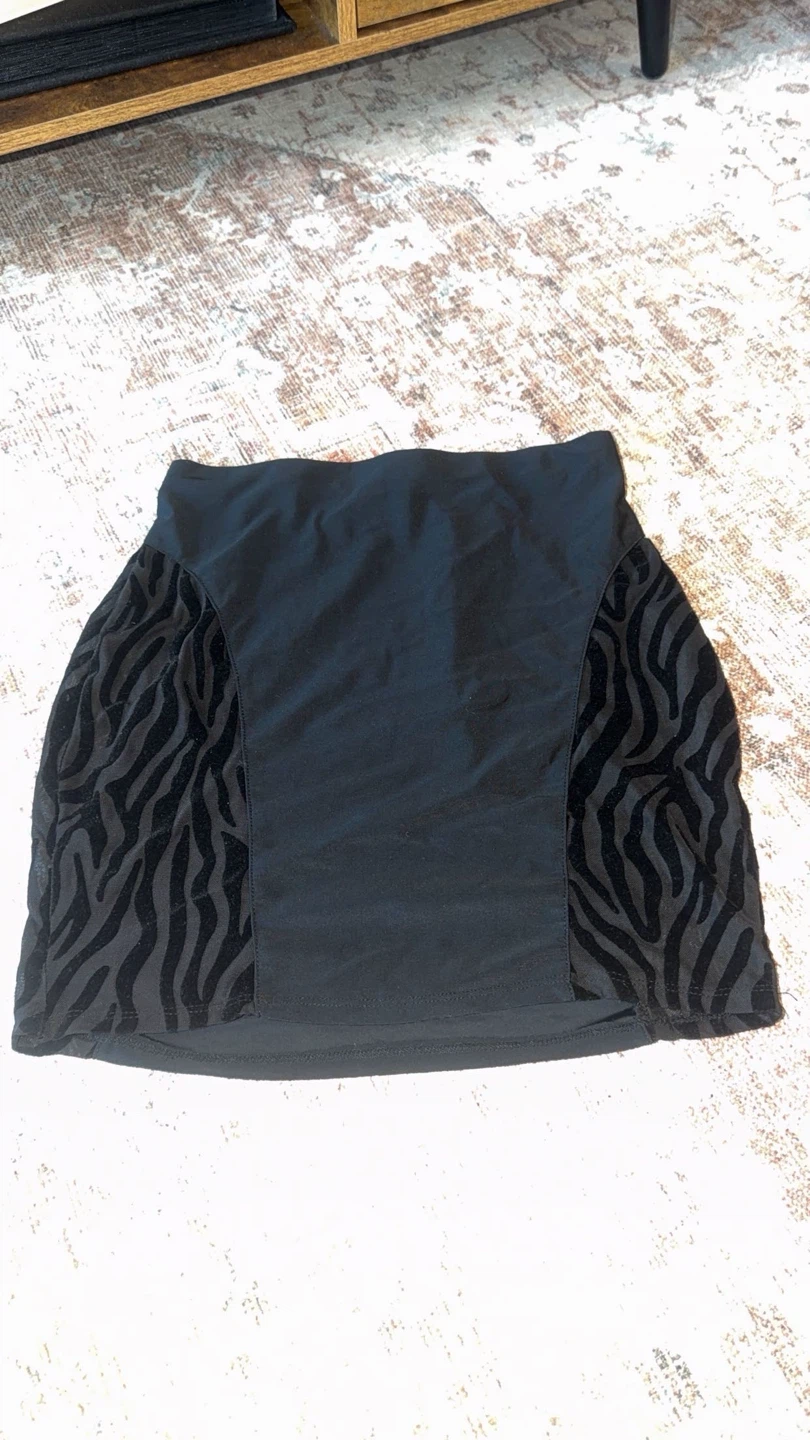 Bundle of Women's Clothing - photo 3