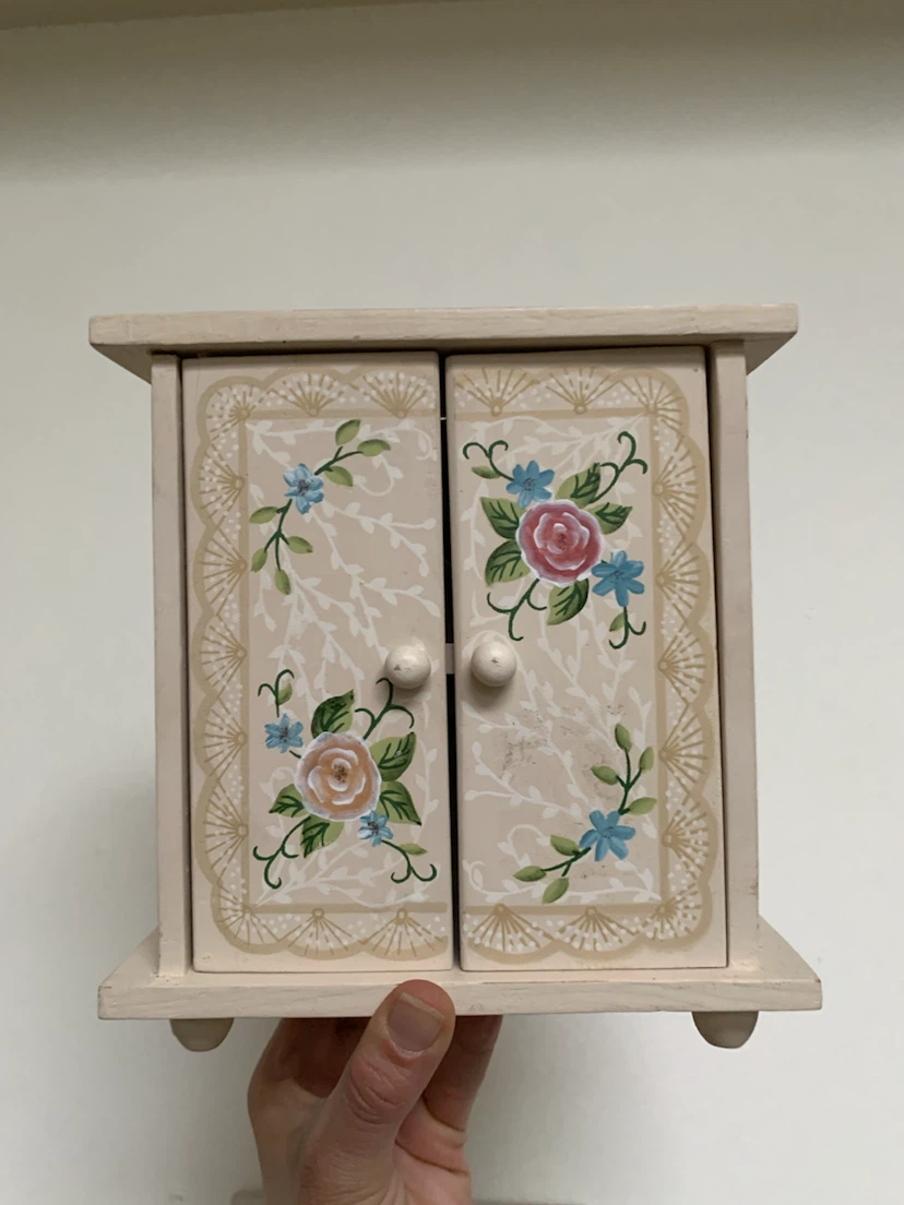 Vintage Wooden Jewellery/Tea Box with Hand-Painted Flowers