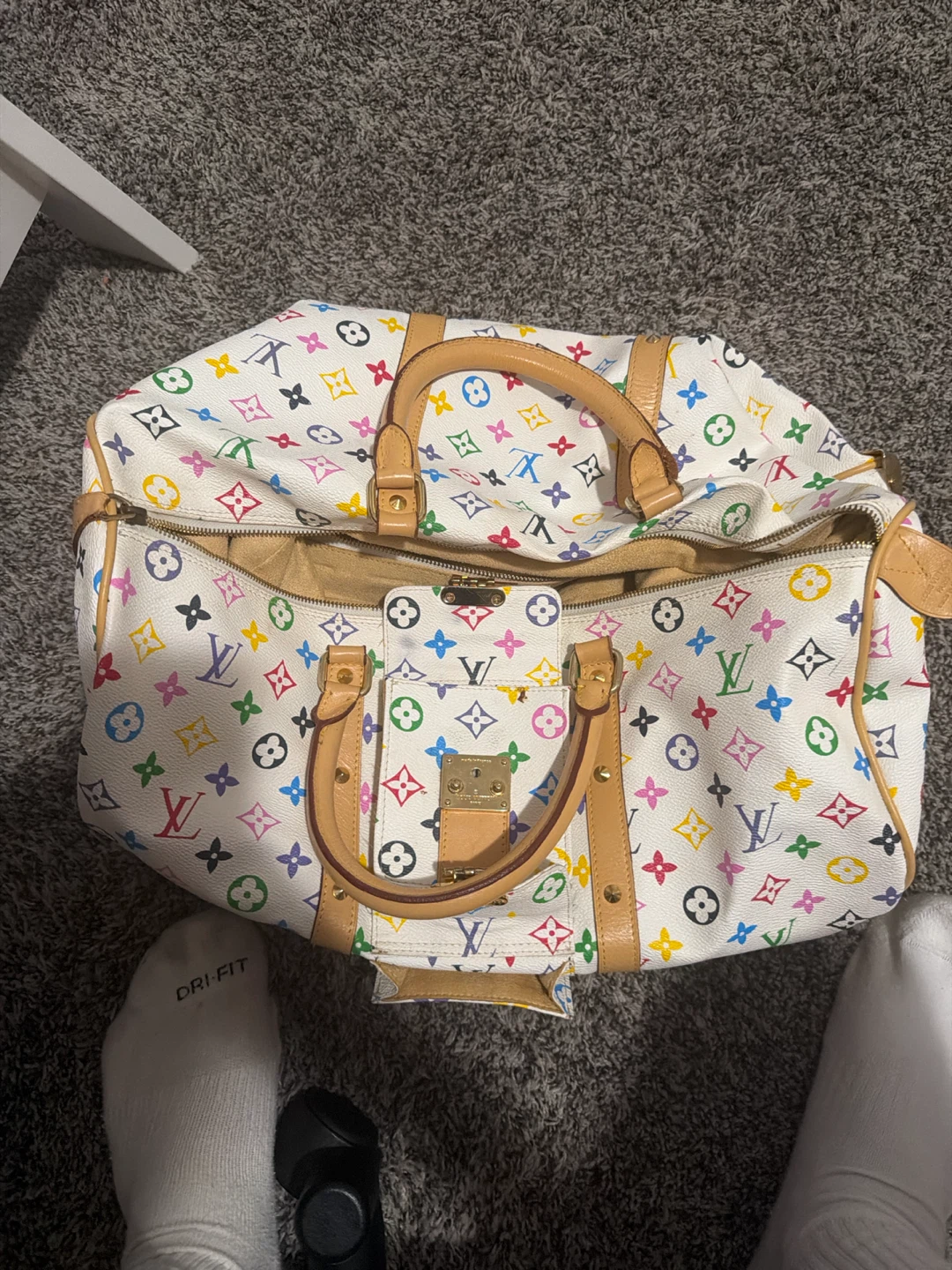 authentic lv bag zipper broken but fixable