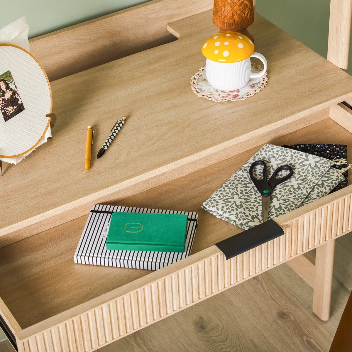 Boho Style Desk with Hutch & Drawer - photo 4