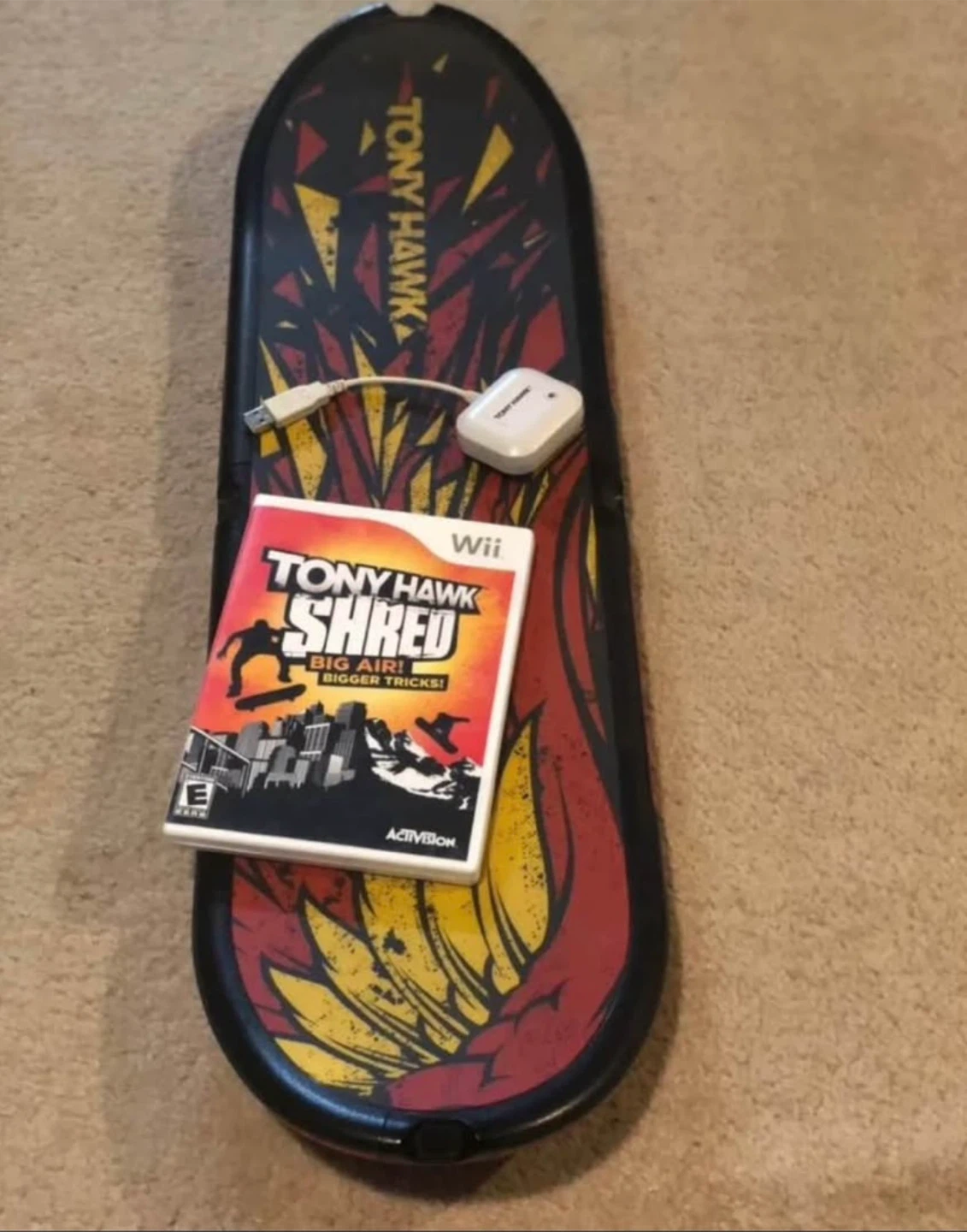 Tony Hawk Shred Skateboard Wii Game Bundle