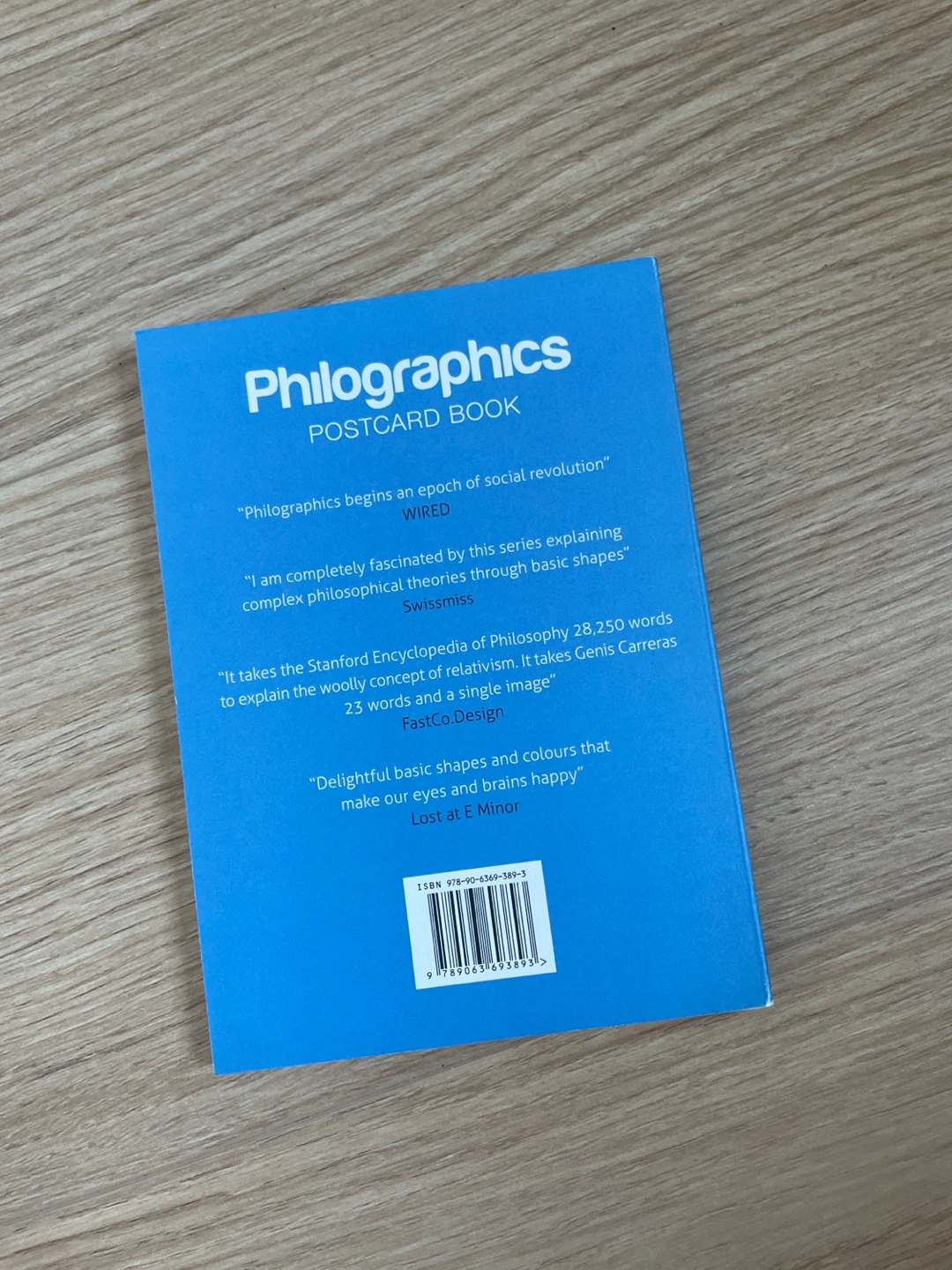 Philographics POSTCARD BOOK - photo 2