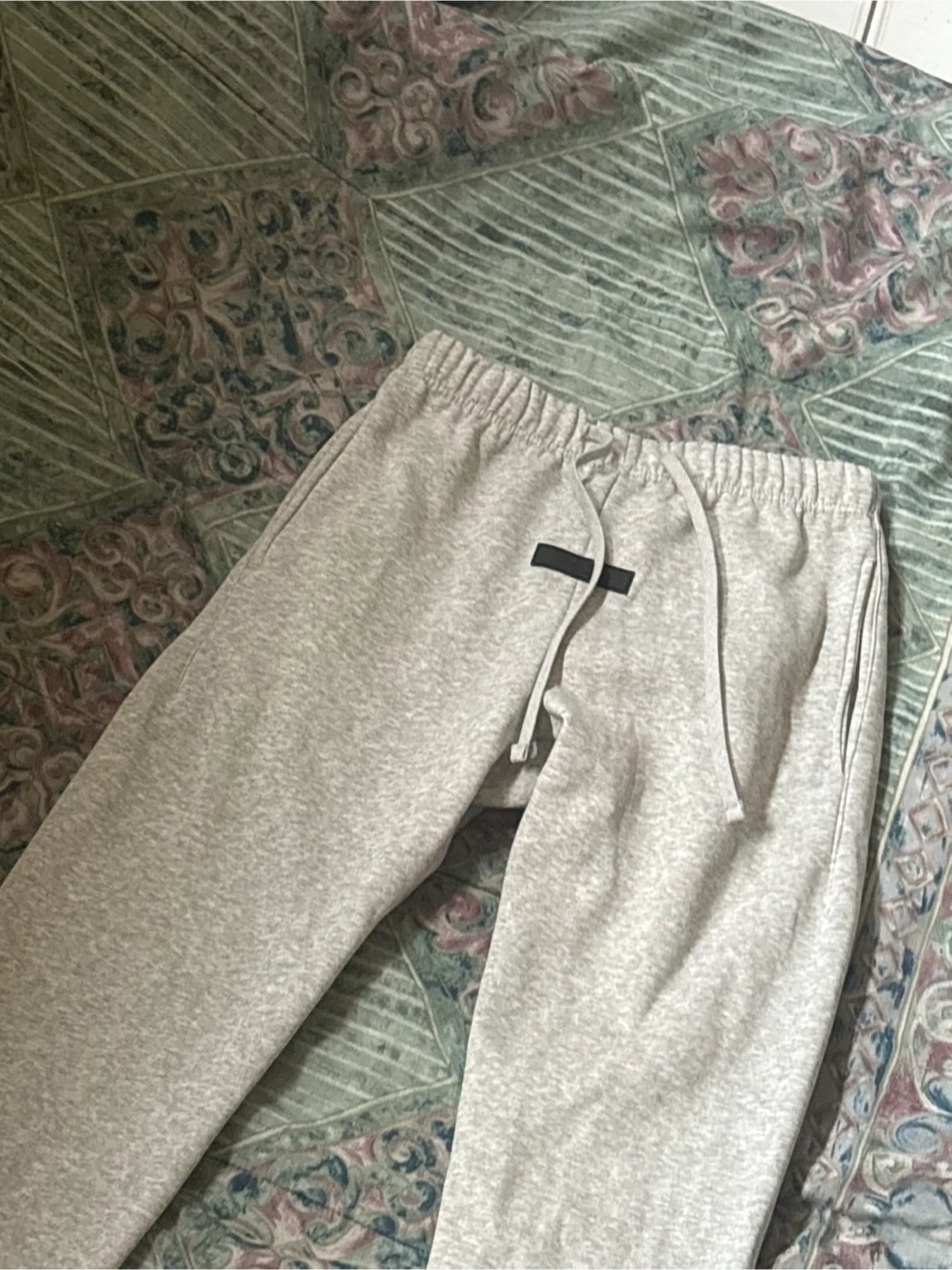 ESSENTIALS Fear of God Sweatpants Grey