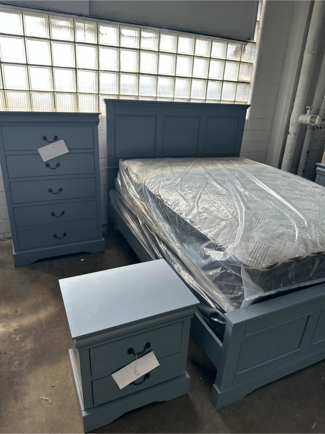 BLUE beautiful bedroom set - photo 2