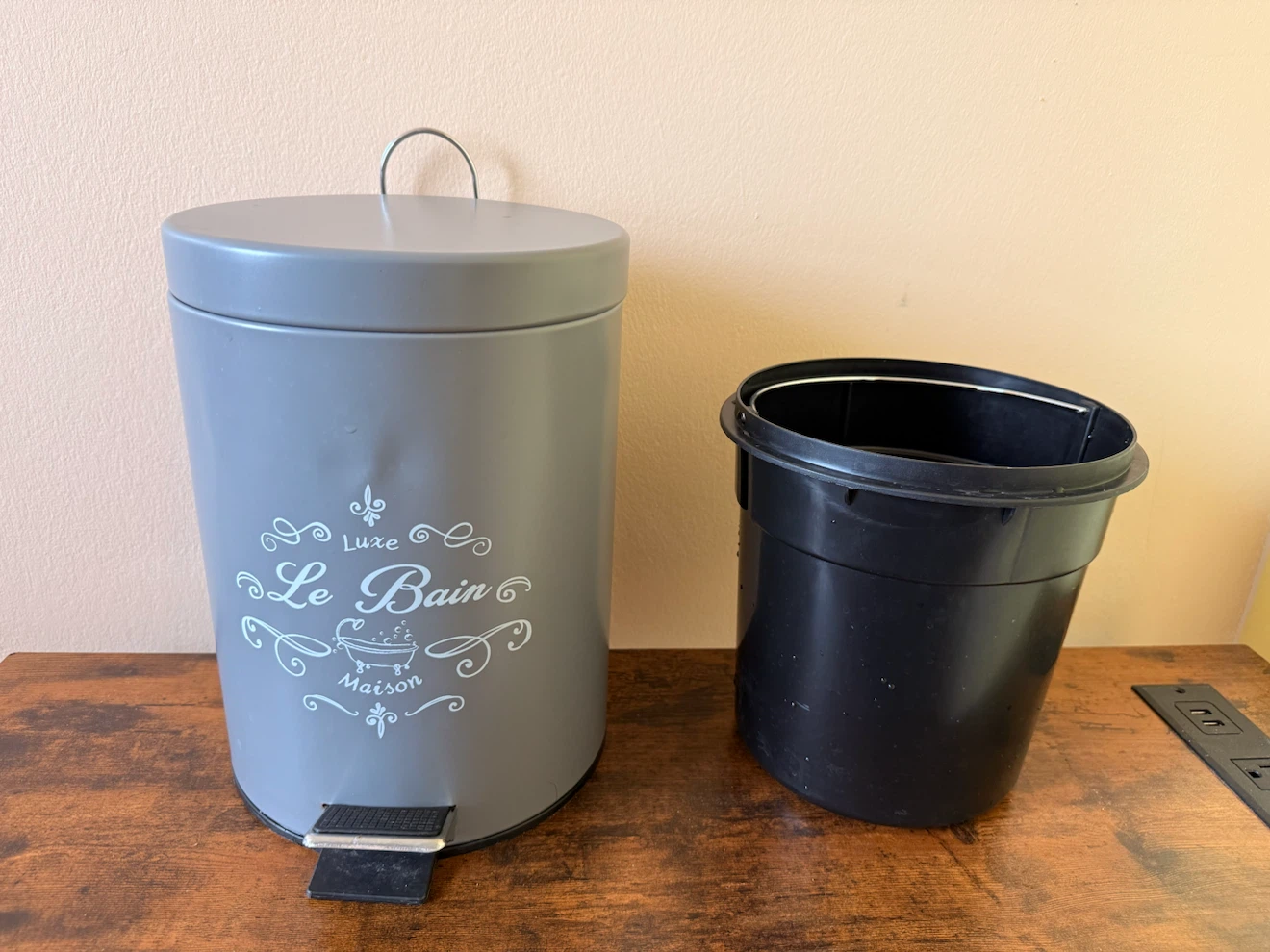 NEW Step Trash Can