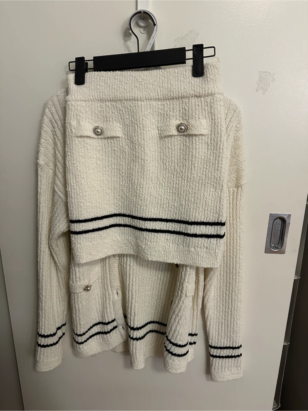 Korean Knit Cardigan & Mini Skirt Set - photo 3