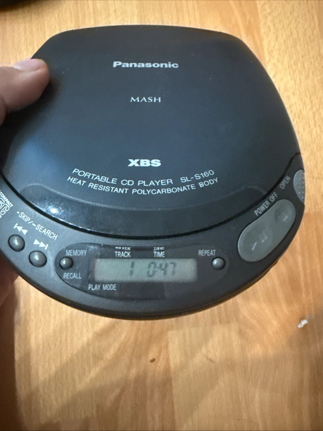 Panasonic SL-S160 Portable CD Player - photo 2