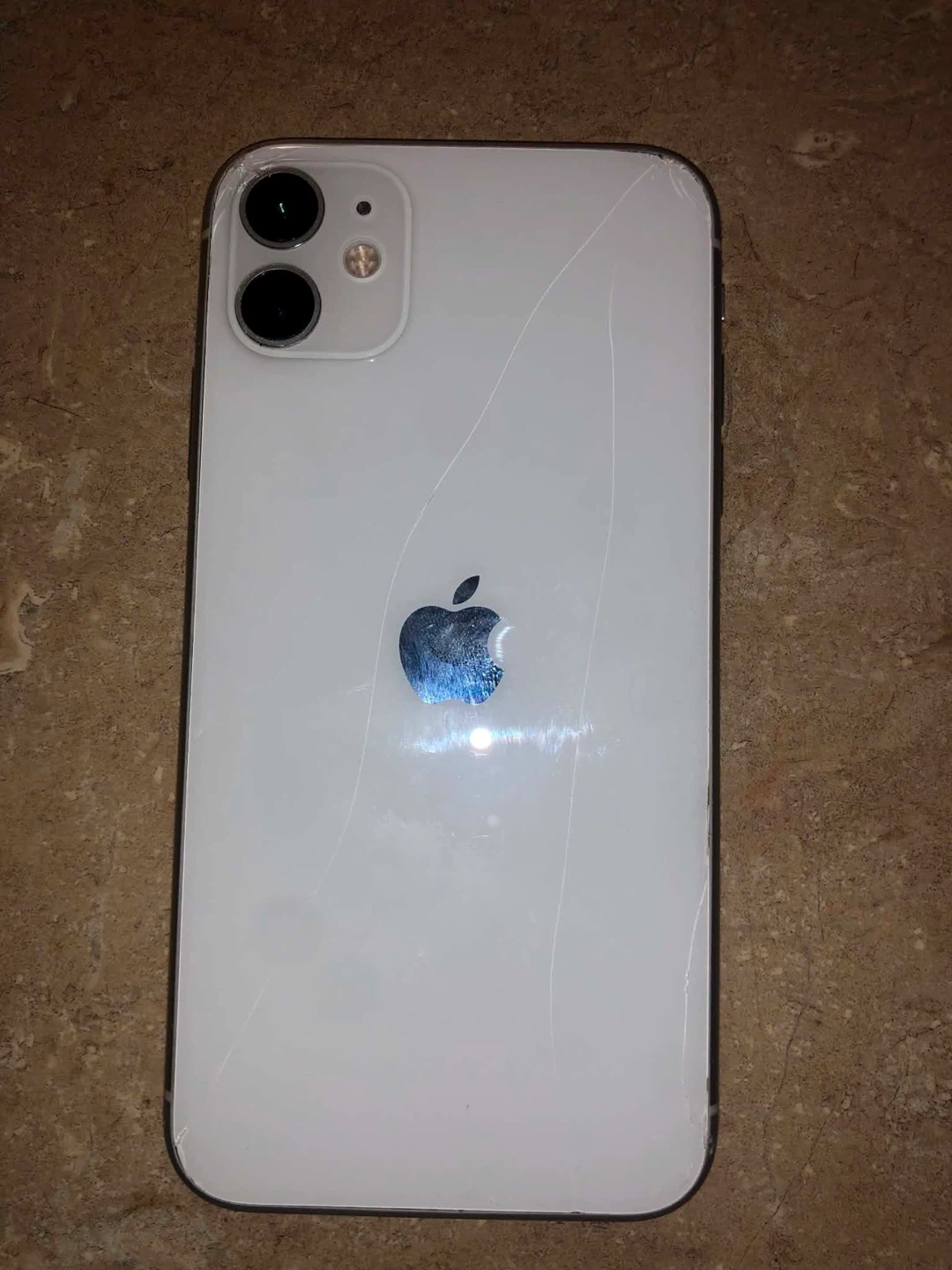 iPhone 11 White