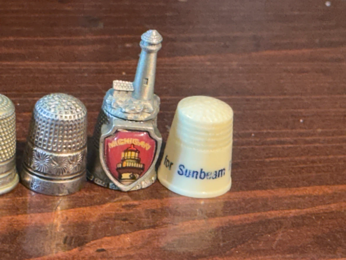9 Antique & Vintage Sewing Thimbles Michigan Sunbeam - photo 4
