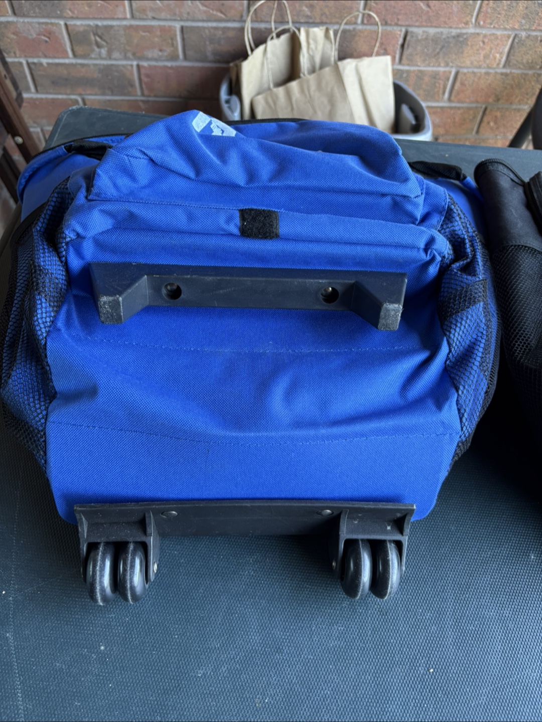 Cooler Bags on wheels - photo 2