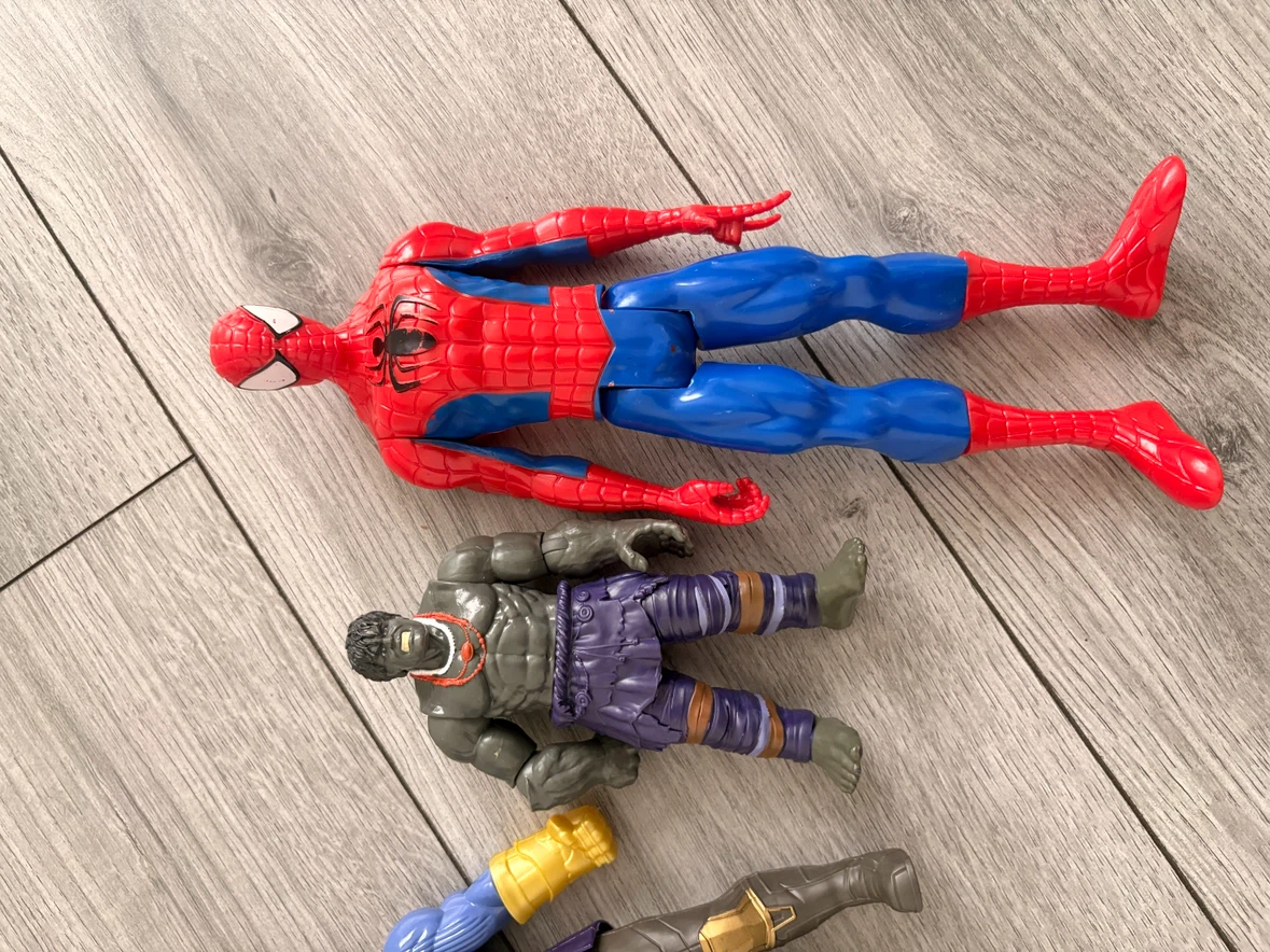 Marvel Avengers Action Figures - photo 2