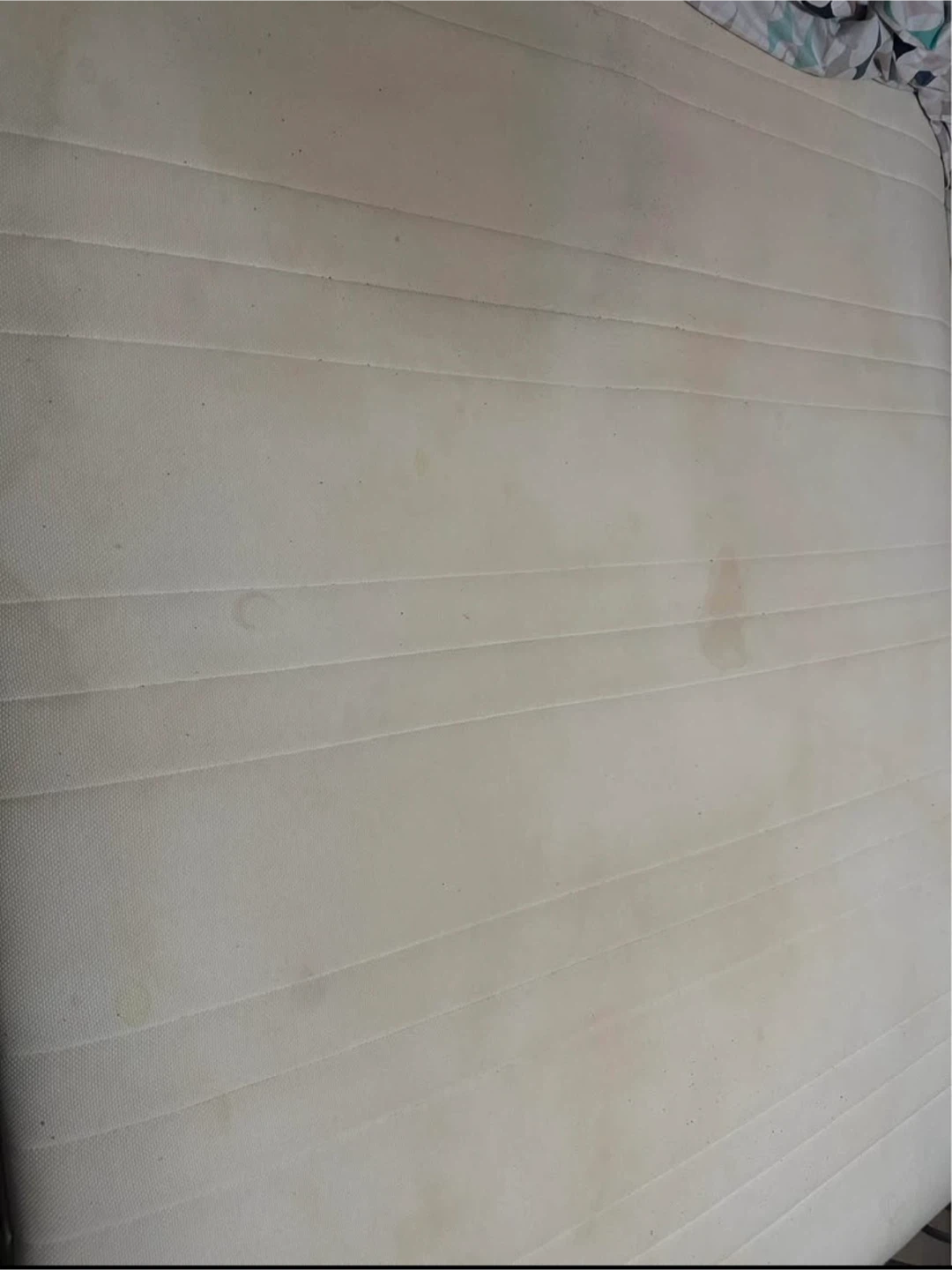 Queen size mattress and metal bed frame - photo 5