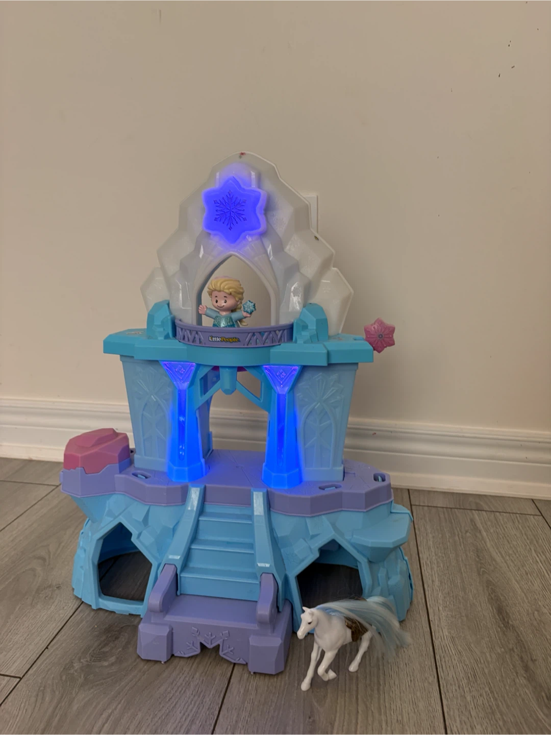 Fisher-Price Little People Elsa's Ice Castle Playset