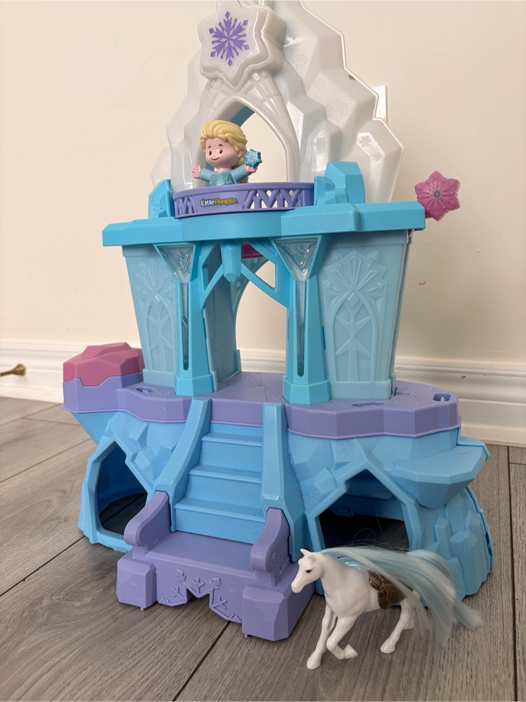 Fisher-Price Little People Elsa's Ice Castle Playset - photo 2