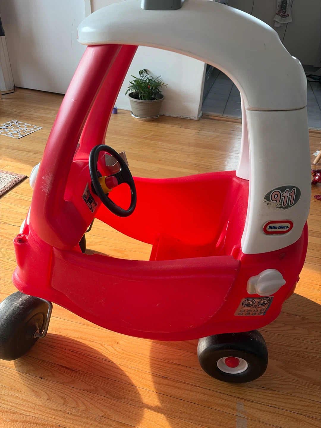 Little Tikes Cozy Coupe Fire Truck