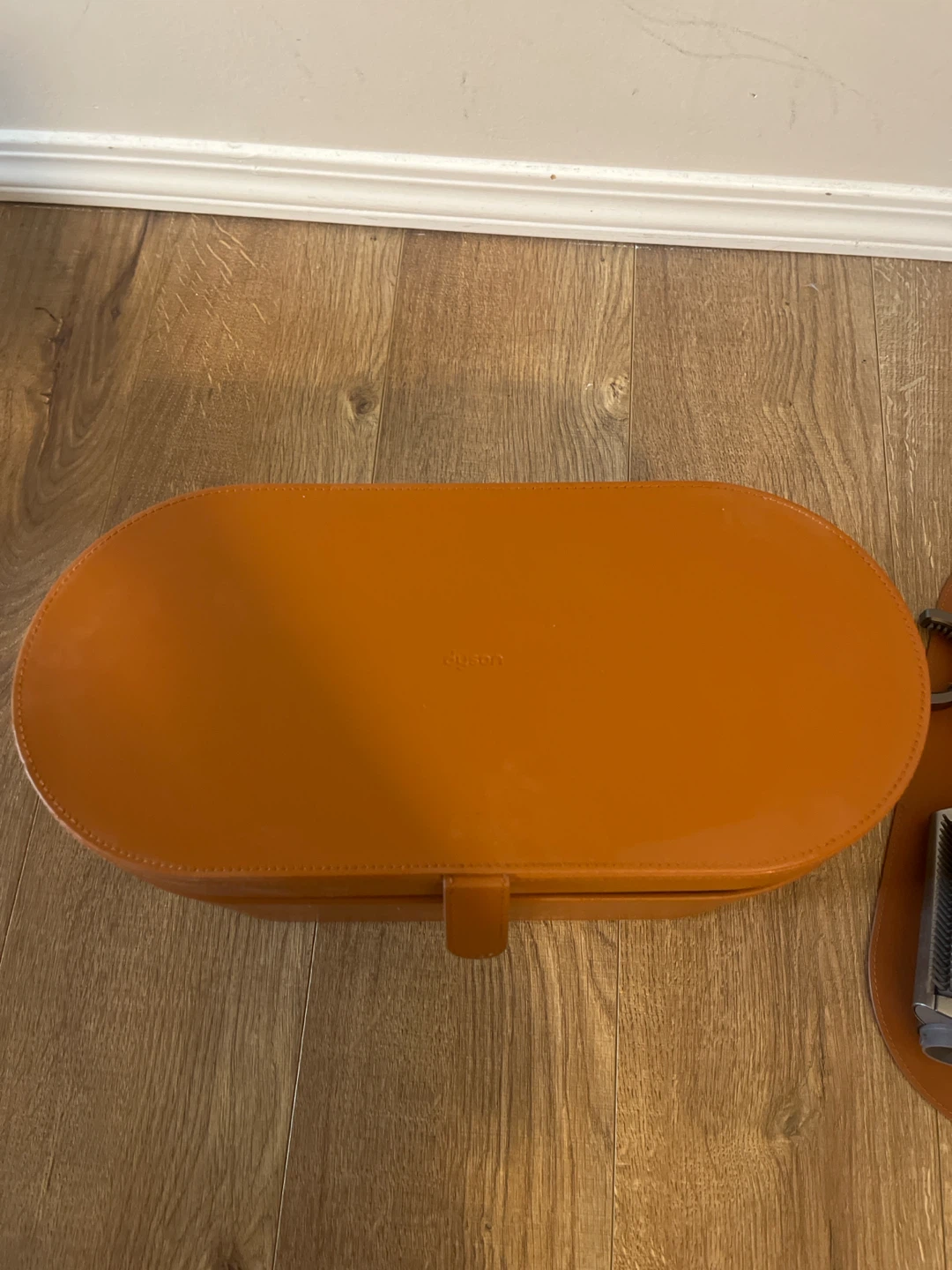 Dyson box + attachments (NO HAIRDRYER) - photo 2