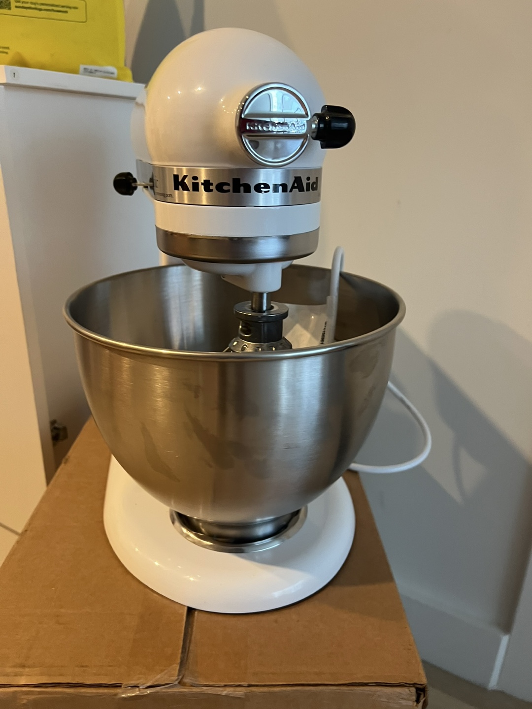 KitchenAid Classic Stand Mixer - White - photo 3
