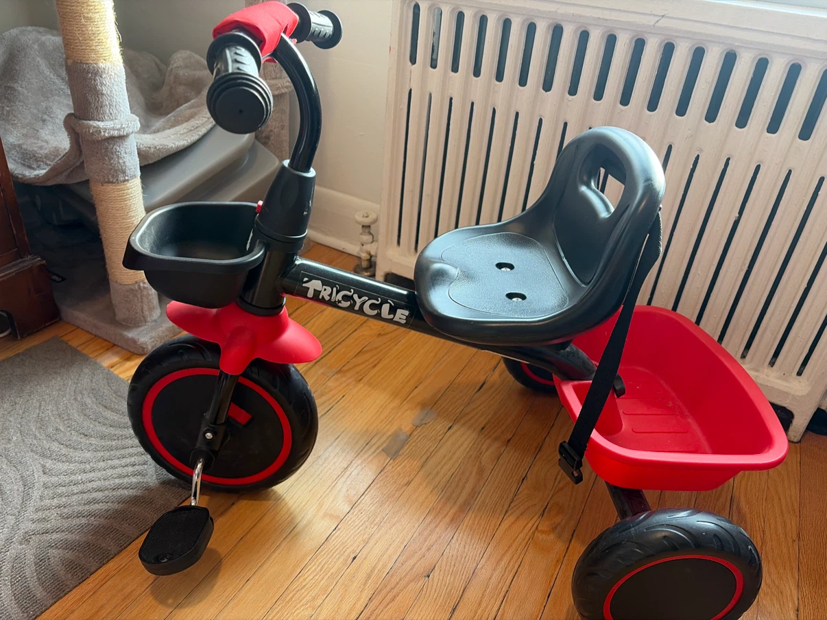 Red and Black Toddler Tricycle with Basket - photo 3