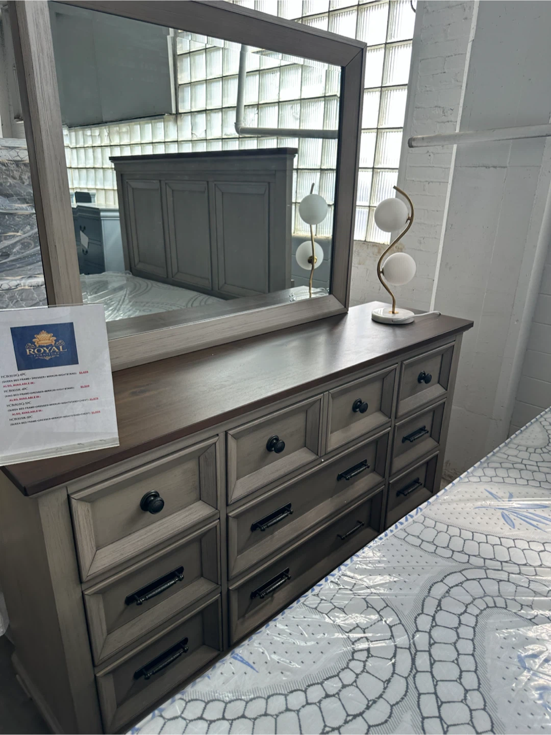Royal bedroom set! - photo 4