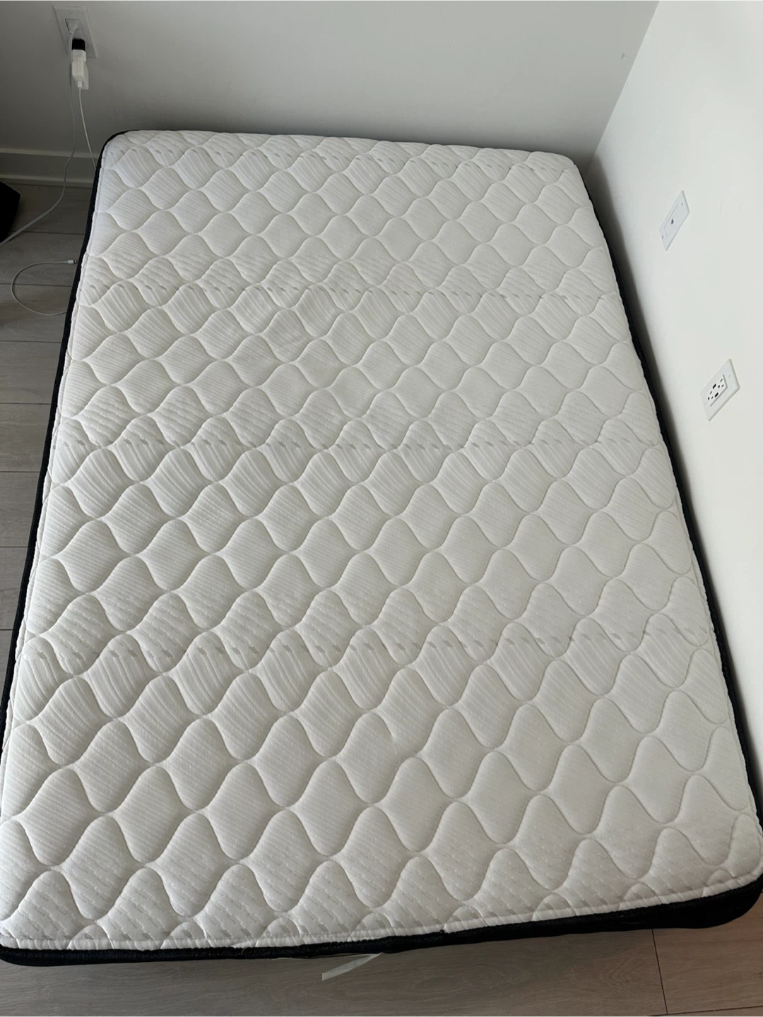 Serta daystar double sized mattress