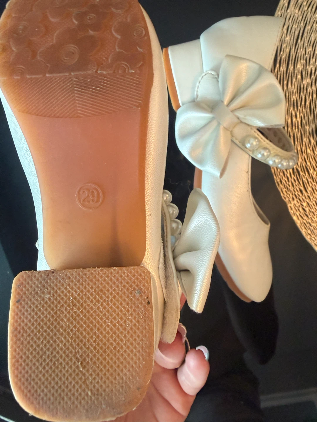 White Mary Jane Shoes with Bow and Pearls - Size 29 - photo 5